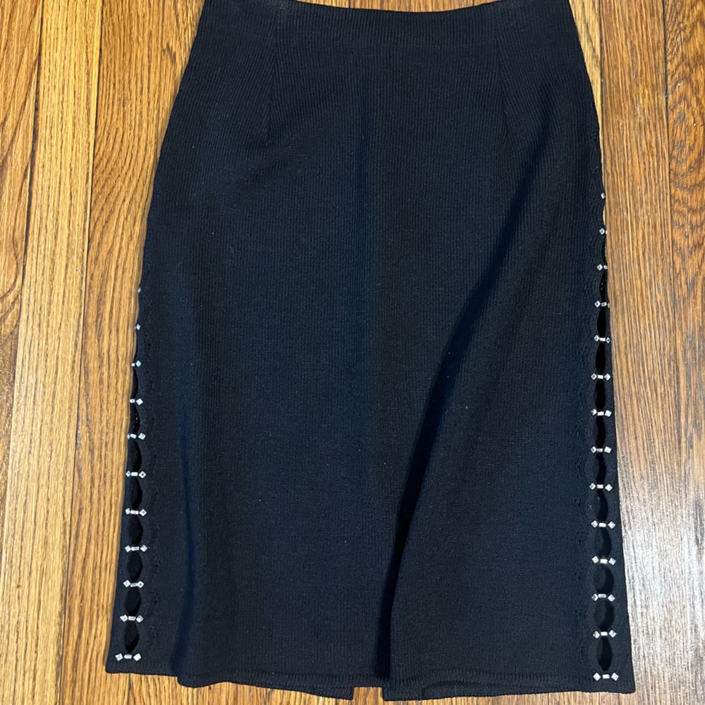 St. John Elegant Black Pencil Skirt